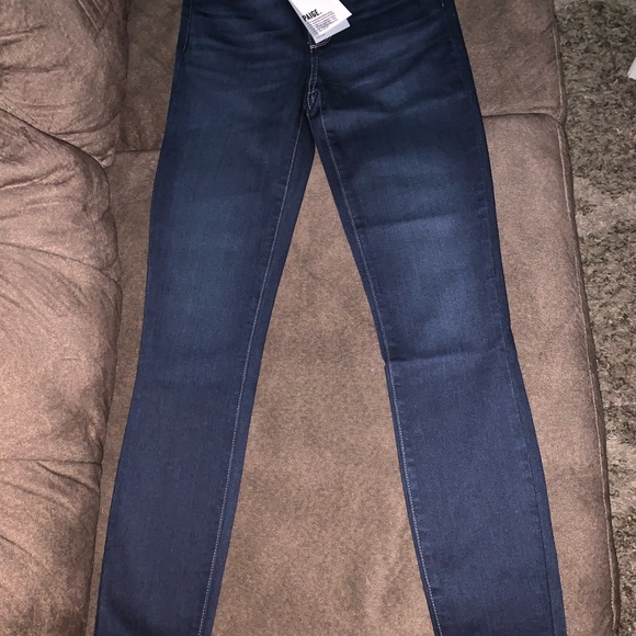 PAIGE Hoxton Ankle Skinny Jeans 💗 - Picture 3 of 5
